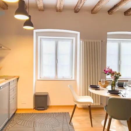 Mazzini 9 Tirabora Short Rent Apartman Trieszt