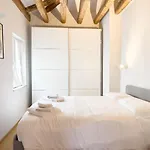 Apartment Mazzini 9 Tirabora Short Rent *