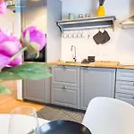 Mazzini 9 Tirabora Short Rent Apartment *