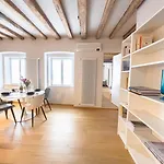 公寓 Mazzini 9 Tirabora Short Rent