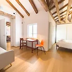 Mazzini 9 Tirabora Short Rent * Trieste