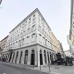 Mazzini 9 Tirabora Short Rent *