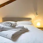 Mazzini 9 Tirabora Short Rent *