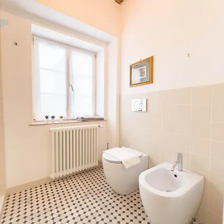 Daire Mazzini 9 Tirabora Short Rent Trieste